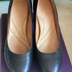 Clarks Indigo Women Wessex Wyvern Platform Pumps 7.5 black round toe